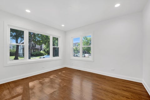 Tiny photo for 837 S Humphrey Avenue, Oak Park, IL 60304 (MLS # 12712922)