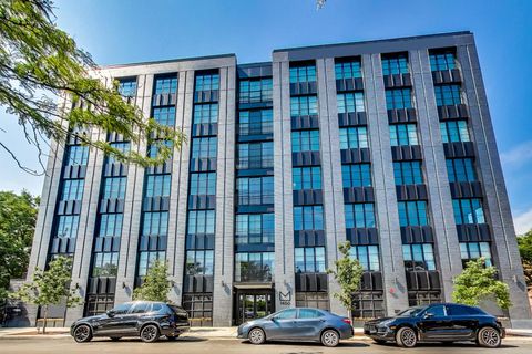 1400 W Monroe Street 4F Chicago IL 60607