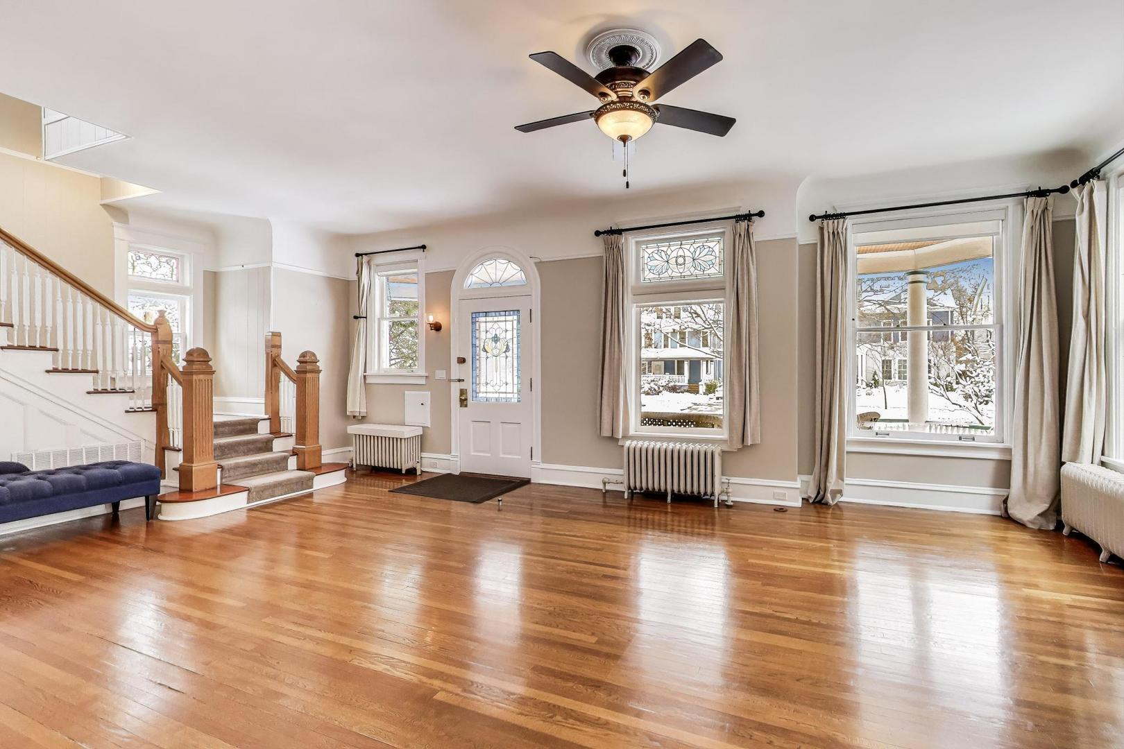 1006 Forest Avenue, Evanston, IL, 60202 4 1006 Forest Avenue