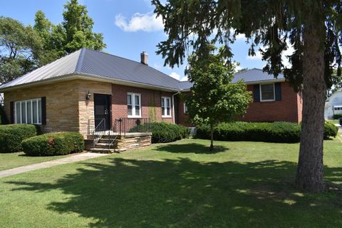 Tiny photo for 308 S Jackson Street, Flanagan, IL 61740 (MLS # 12446843)