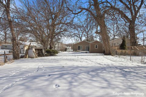 Tiny photo for 39450 N Circle Avenue, Antioch, IL 60002 (MLS # 12568963)