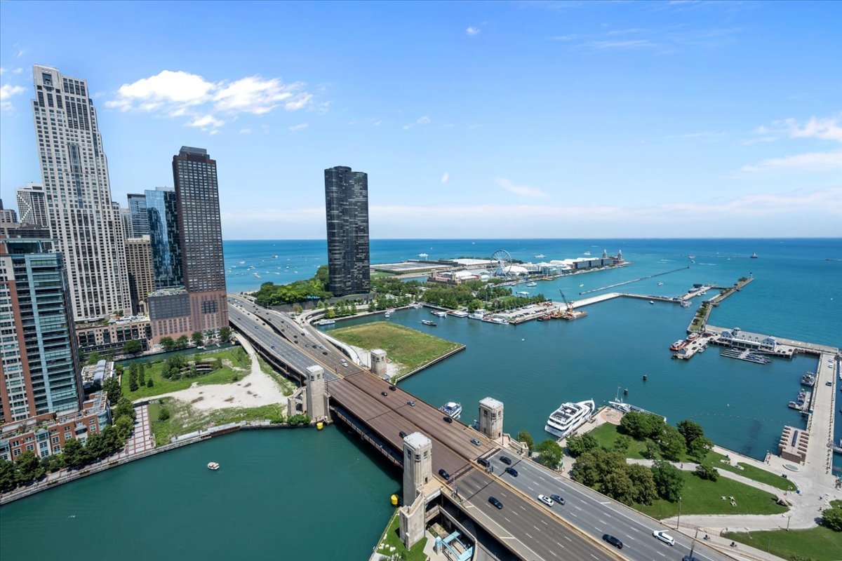 450 E Waterside Drive 3409