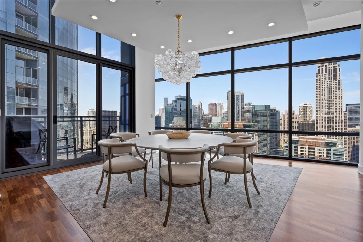 450 E Waterside Drive 3409