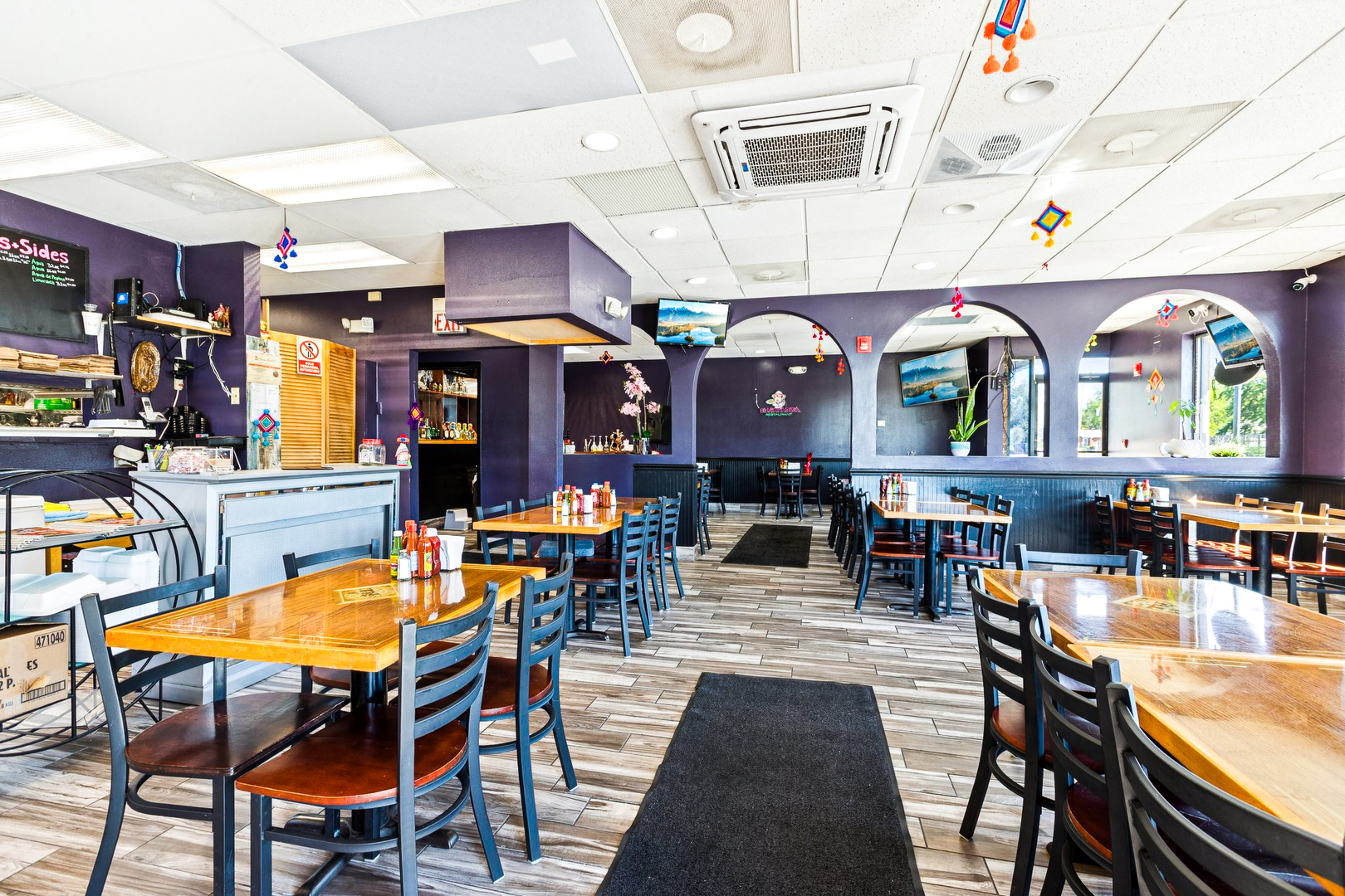 6602 N Barrington Road