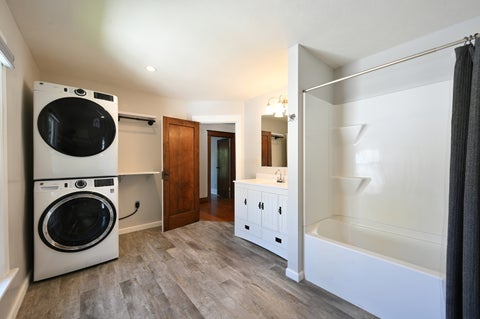 Tiny photo for 201 NE 4th Street, Atlanta, IL 61723 (MLS # 12704285)