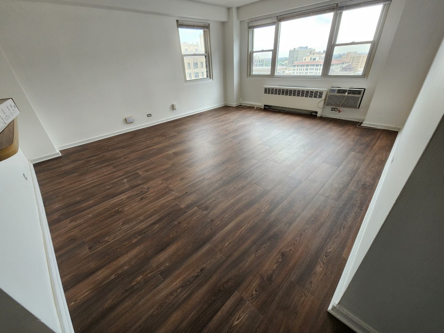 2909 N SHERIDAN Road 1405