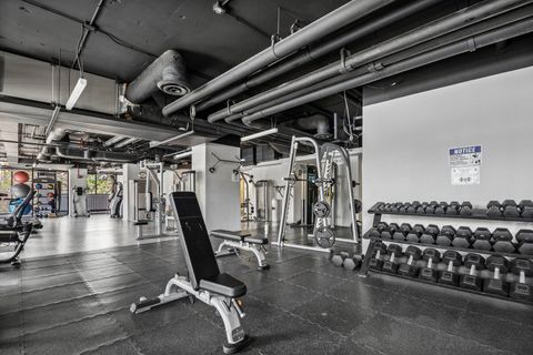 Tiny photo for 2020 N Lincoln Park West Park #8L, Chicago, IL 60614 (MLS # 12630351)