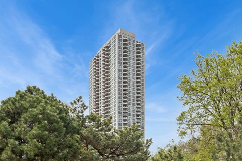 Photo of 2020 N Lincoln Park West Park #8L, Chicago, IL 60614 (MLS # 12630351)