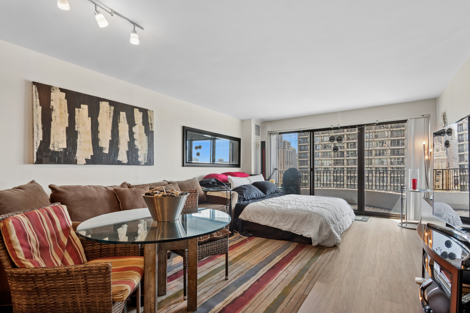 2020 N Lincoln Park West 8L