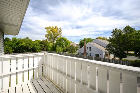 Tiny photo for 2S723 Winchester Circle #4, Warrenville, IL 60555 (MLS # 12486502)