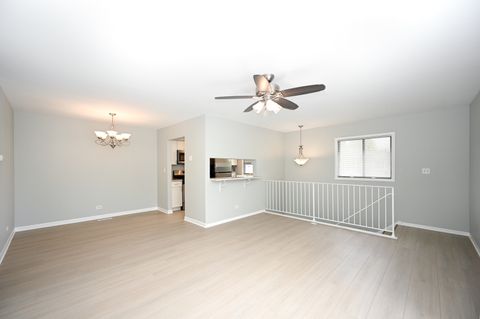 Tiny photo for 2S723 Winchester Circle #4, Warrenville, IL 60555 (MLS # 12486502)