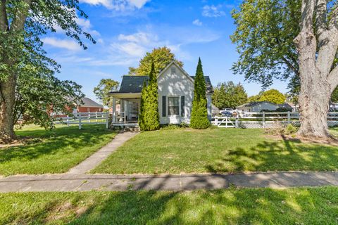 Tiny photo for 406 S Gray Street, Sidell, IL 61876 (MLS # 12468753)