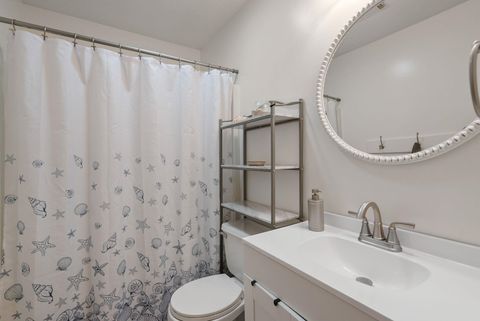 Tiny photo for 2328 Hunter Road, Bettendorf, IA 52722 (MLS # 100000481)