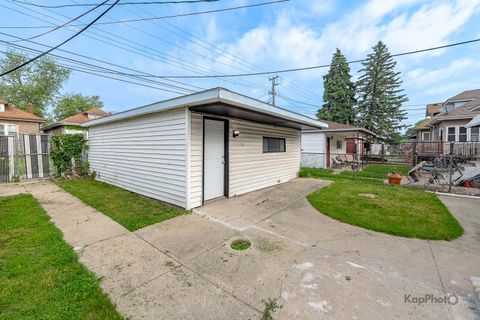 Tiny photo for 9340 S Elizabeth Street, Chicago, IL 60620 (MLS # 12446800)
