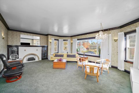 Tiny photo for 7914 S Oglesby Avenue, Chicago, IL 60617 (MLS # 12520205)
