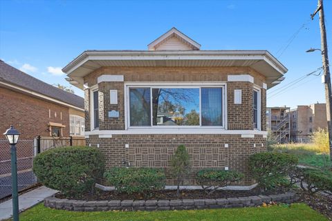 Photo of 7914 S Oglesby Avenue, Chicago, IL 60617 (MLS # 12520205)