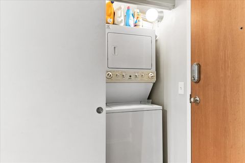 Tiny photo for 208 W Washington Street #2007, Chicago, IL 60606 (MLS # 12581135)