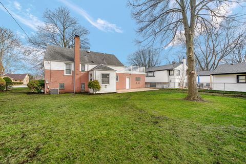 Tiny photo for 1604 S Greenwood Avenue, Park Ridge, IL 60068 (MLS # 12575839)