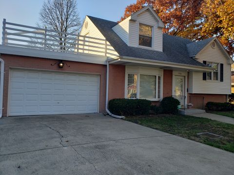 Tiny photo for 1604 S Greenwood Avenue, Park Ridge, IL 60068 (MLS # 12575839)