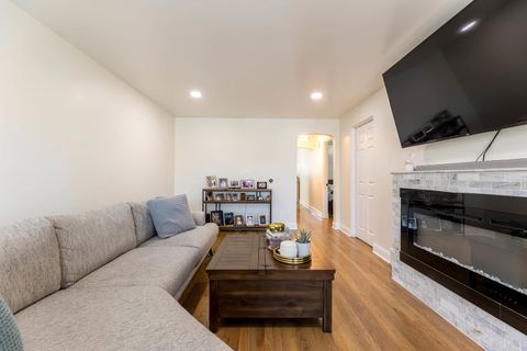 Tiny photo for 5202 S Central Avenue, Chicago, IL 60638 (MLS # 12602400)