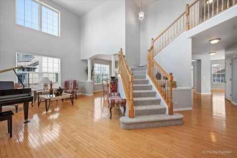 Tiny photo for 305 Colonial Drive, Vernon Hills, IL 60061 (MLS # 12607467)