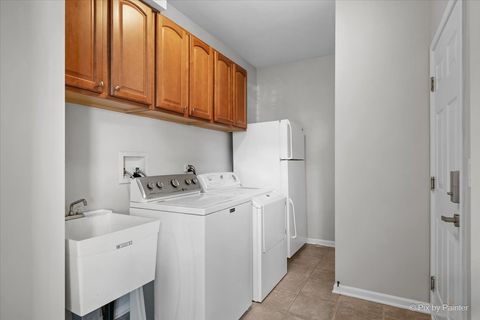 Tiny photo for 305 Colonial Drive, Vernon Hills, IL 60061 (MLS # 12607467)