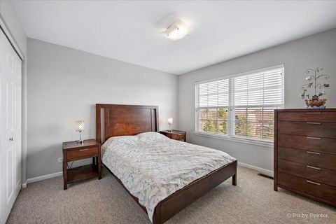 Tiny photo for 305 Colonial Drive, Vernon Hills, IL 60061 (MLS # 12607467)