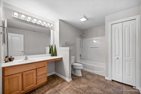 Tiny photo for 305 Colonial Drive, Vernon Hills, IL 60061 (MLS # 12607467)