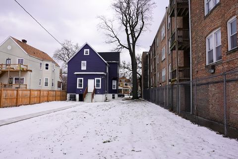 Tiny photo for 320 N Menard Avenue, Chicago, IL 60644 (MLS # 12554038)