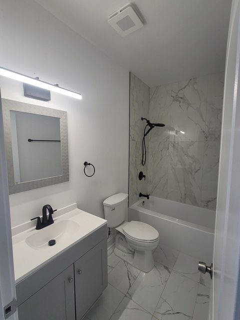 Tiny photo for 320 N Menard Avenue, Chicago, IL 60644 (MLS # 12554038)