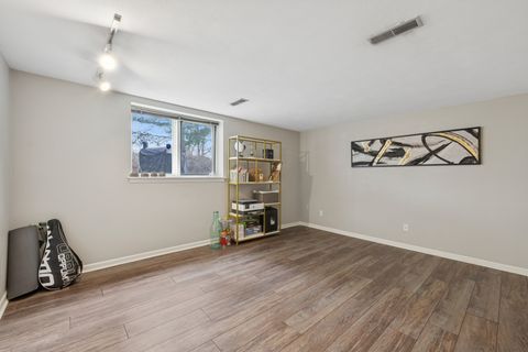 Tiny photo for 4657 High Point Drive #32, Rockford, IL 61114 (MLS # 12606699)