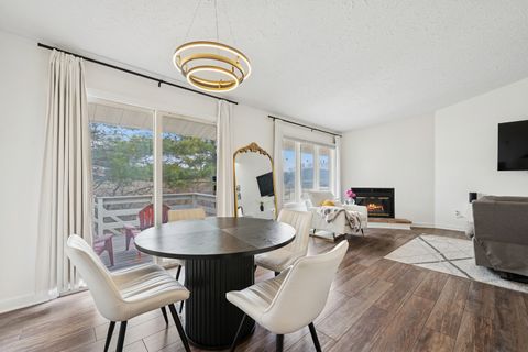 Tiny photo for 4657 High Point Drive #32, Rockford, IL 61114 (MLS # 12606699)