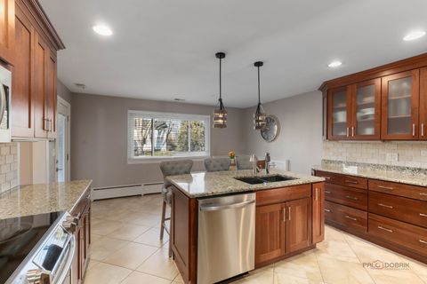 Tiny photo for 950 W HILLSIDE Street, Palatine, IL 60067 (MLS # 12586204)