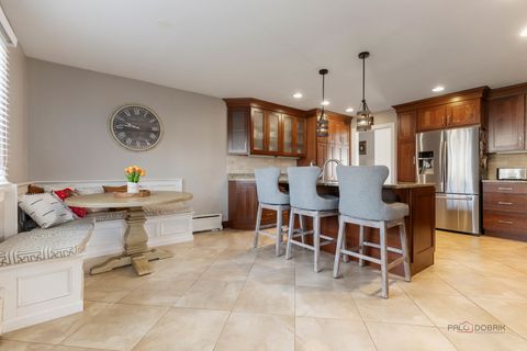 Tiny photo for 950 W HILLSIDE Street, Palatine, IL 60067 (MLS # 12586204)