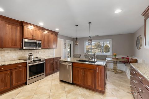 Tiny photo for 950 W HILLSIDE Street, Palatine, IL 60067 (MLS # 12586204)