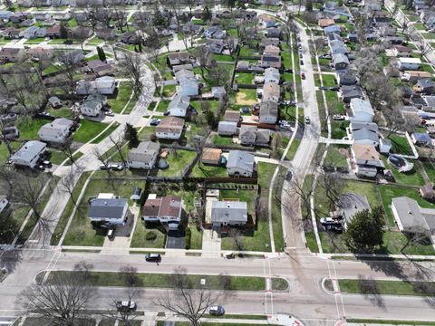 Tiny photo for 643 Armitage Avenue, Glendale Heights, IL 60139 (MLS # 12608159)