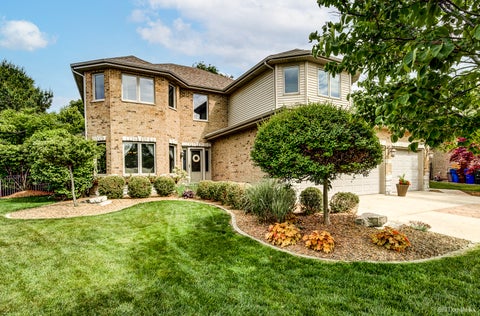 Photo of 8053 DUANE Drive, Frankfort, IL 60423 (MLS # 12665338)