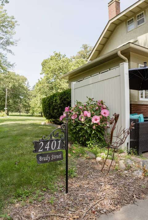 Tiny photo for 2401 Brady Street, Davenport, IA 52803 (MLS # 12729193)