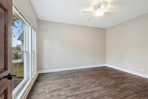 Tiny photo for 389 Mallard Lane, Sugar Grove, IL 60554 (MLS # 12490080)