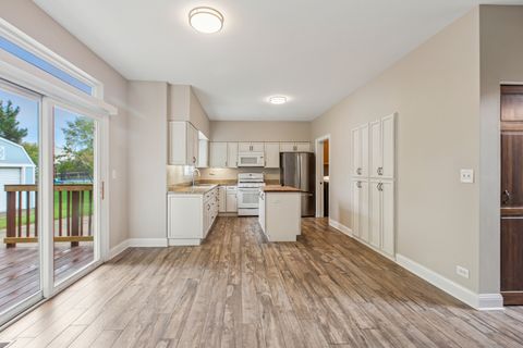 Tiny photo for 389 Mallard Lane, Sugar Grove, IL 60554 (MLS # 12490080)