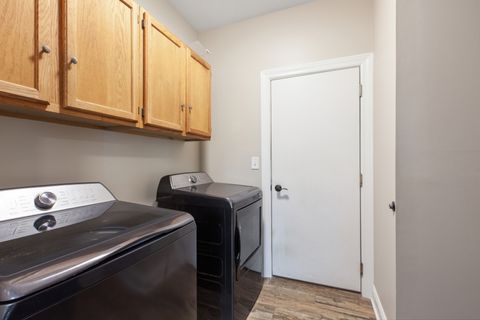 Tiny photo for 389 Mallard Lane, Sugar Grove, IL 60554 (MLS # 12490080)