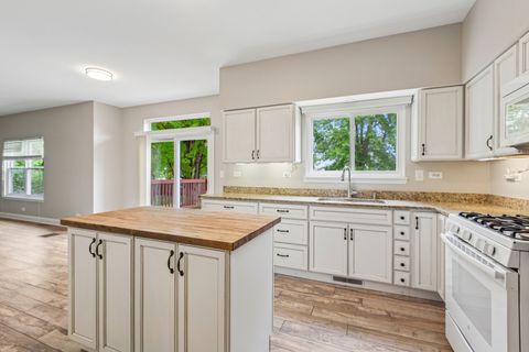 Tiny photo for 389 Mallard Lane, Sugar Grove, IL 60554 (MLS # 12490080)