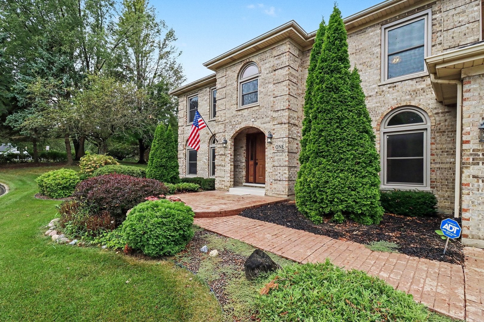 1 Golf View Lane