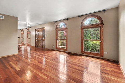Tiny photo for 1 Golf View Lane, Frankfort, IL 60423 (MLS # 12755978)
