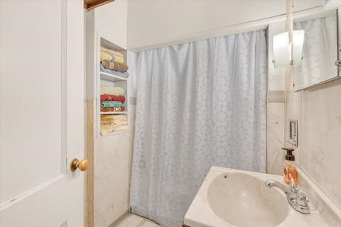Tiny photo for 211 Jones Street, Le Claire, IA 52753 (MLS # 12655034)