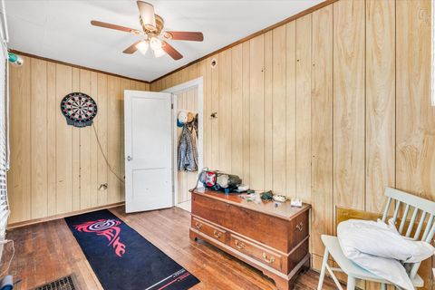 Tiny photo for 211 Jones Street, Le Claire, IA 52753 (MLS # 12655034)