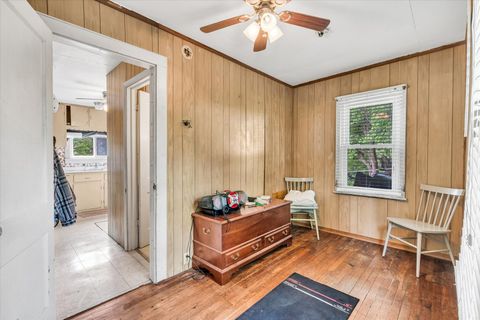 Tiny photo for 211 Jones Street, Le Claire, IA 52753 (MLS # 12655034)