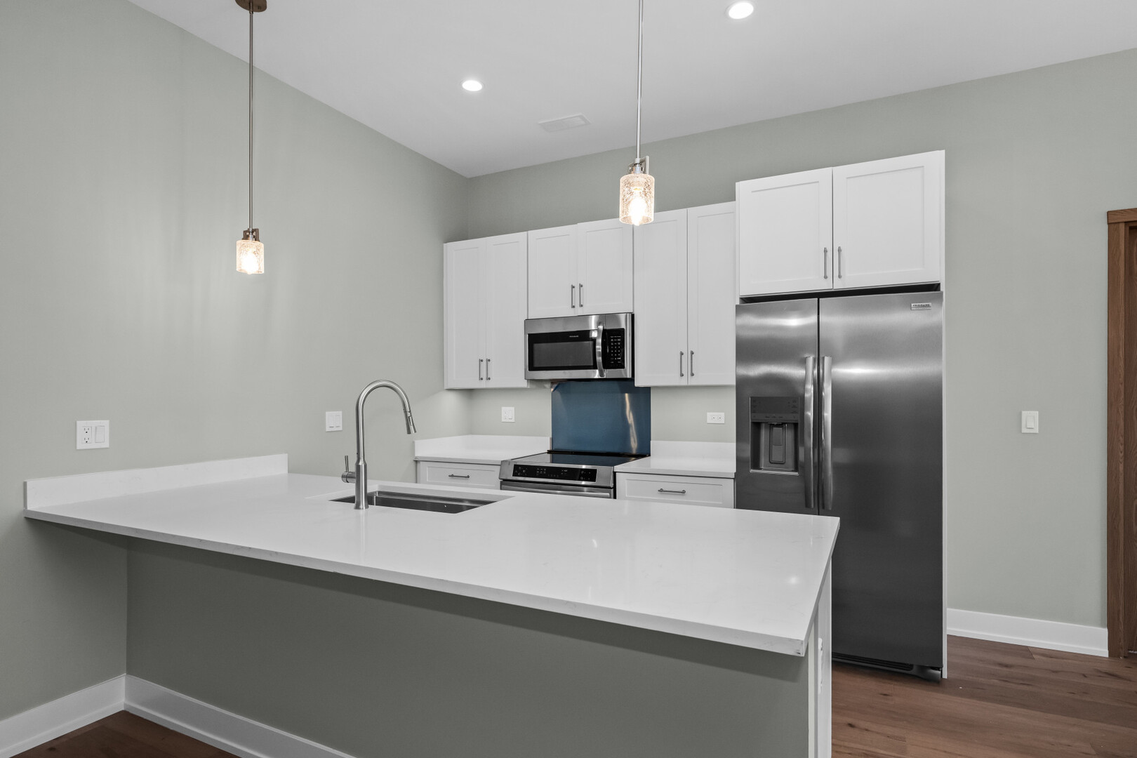 839 Madison Street 503