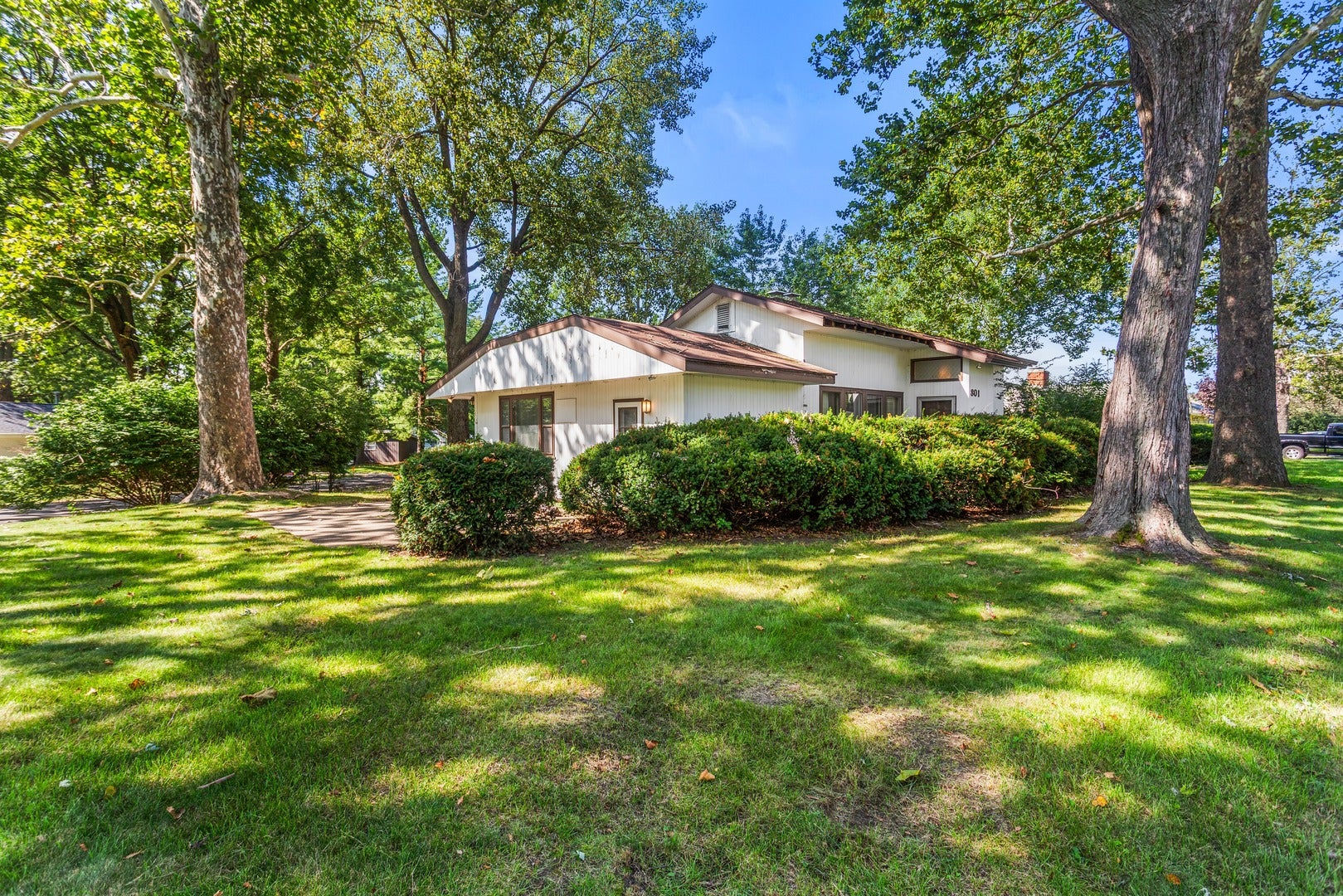 801 Ventura Road