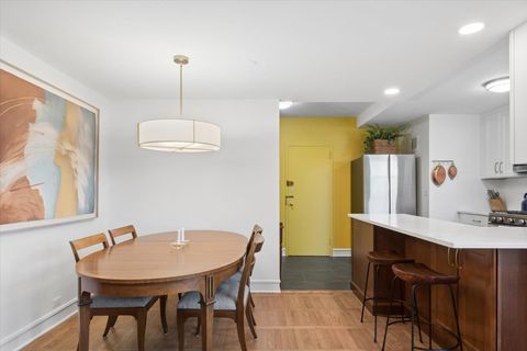 Tiny photo for 1585 Ridge Avenue #406, Evanston, IL 60201 (MLS # 12632118)